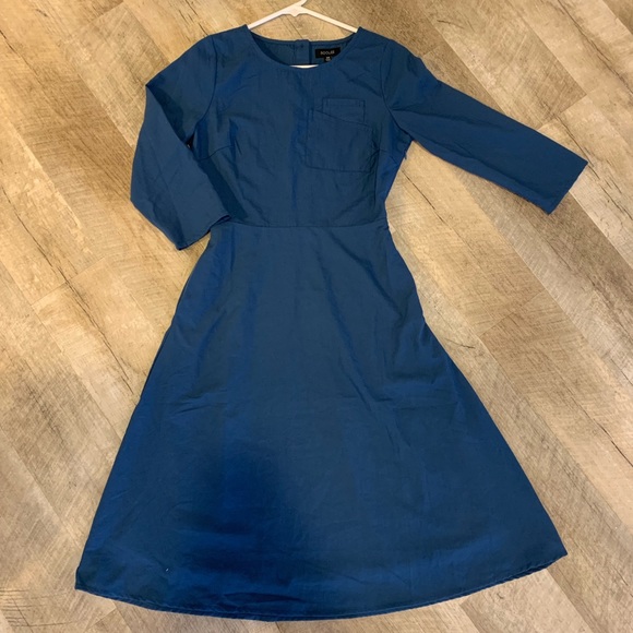 Darwin Pocket Dress - Picture 3 of 3